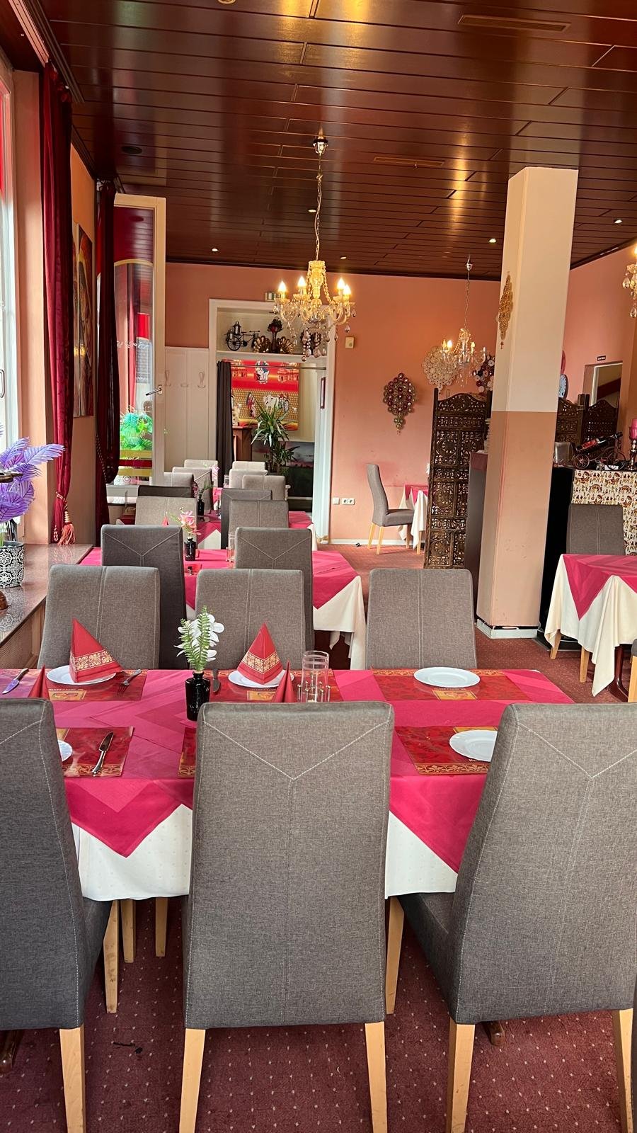 Großer Festsaal im Maharaja Restaurant Minden